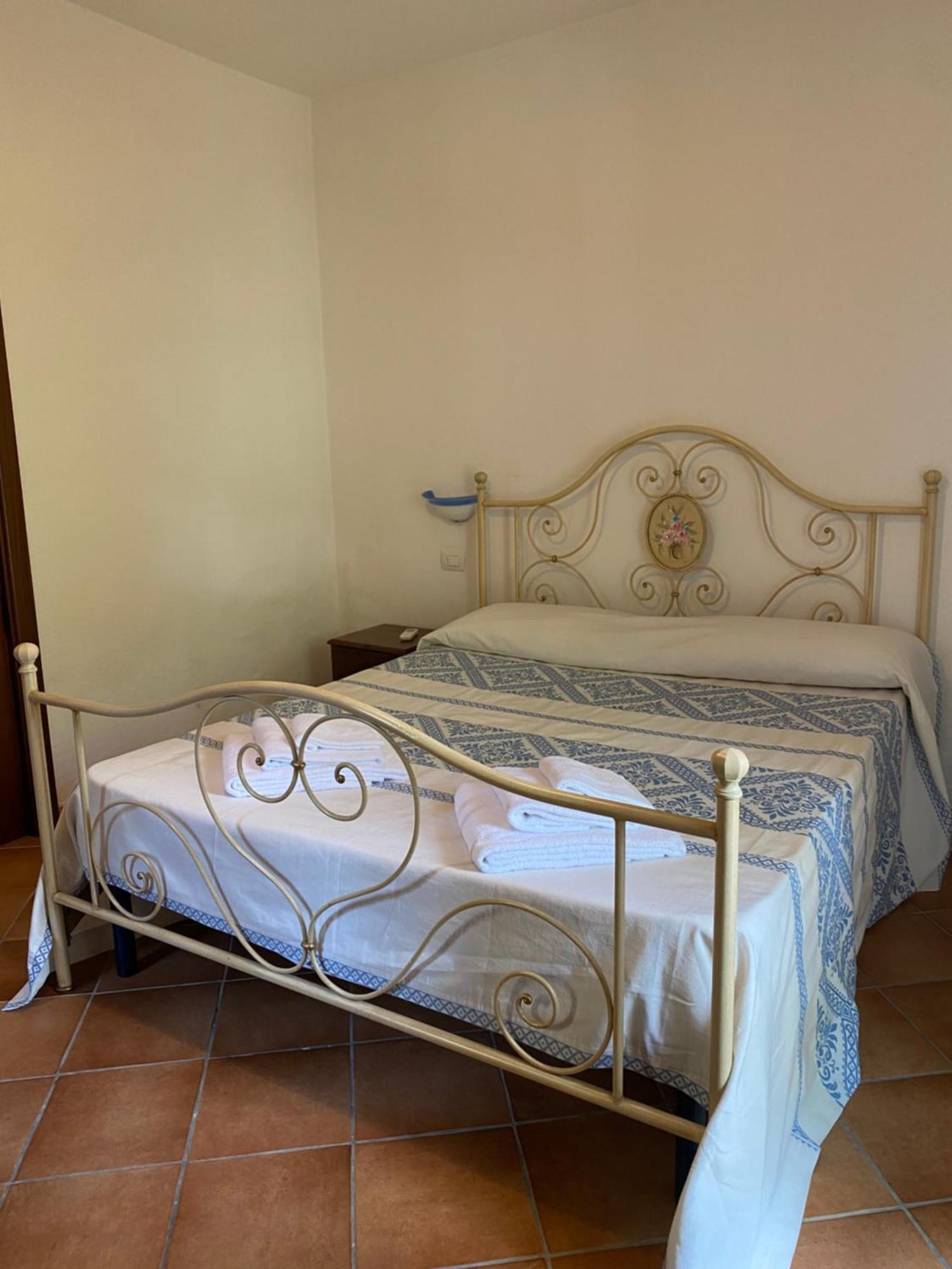 Case Vacanze Villa Rosita San Teodoro  Exterior foto